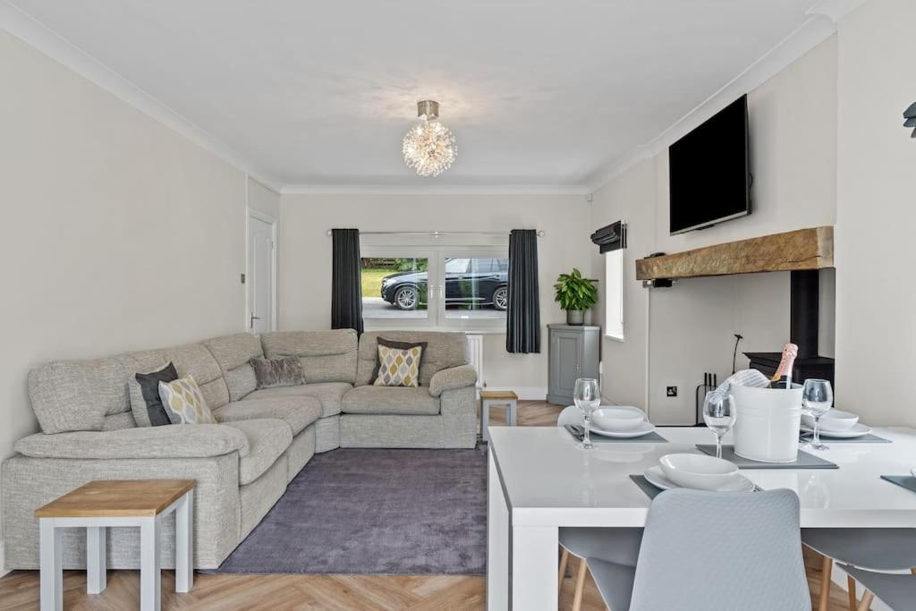 White Cottage Stunning Contemporary 2 Bedroom 2 Ensuite Annex With Hot Tub 플리머스 외부 사진