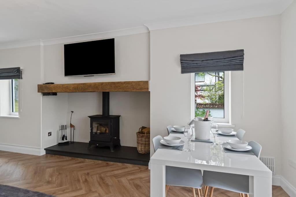 White Cottage Stunning Contemporary 2 Bedroom 2 Ensuite Annex With Hot Tub 플리머스 외부 사진