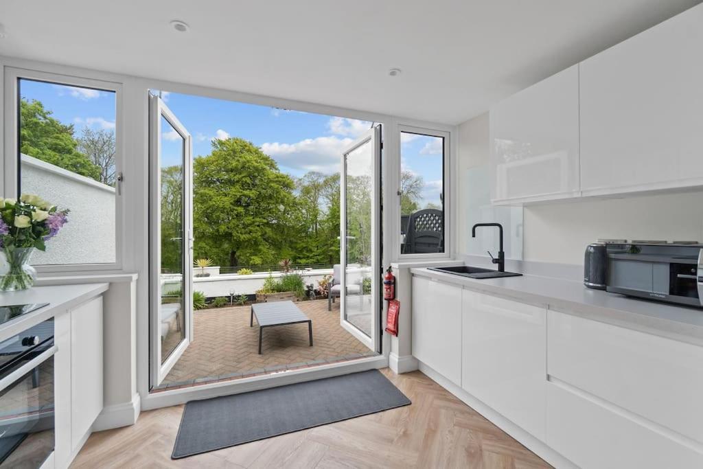 White Cottage Stunning Contemporary 2 Bedroom 2 Ensuite Annex With Hot Tub 플리머스 외부 사진